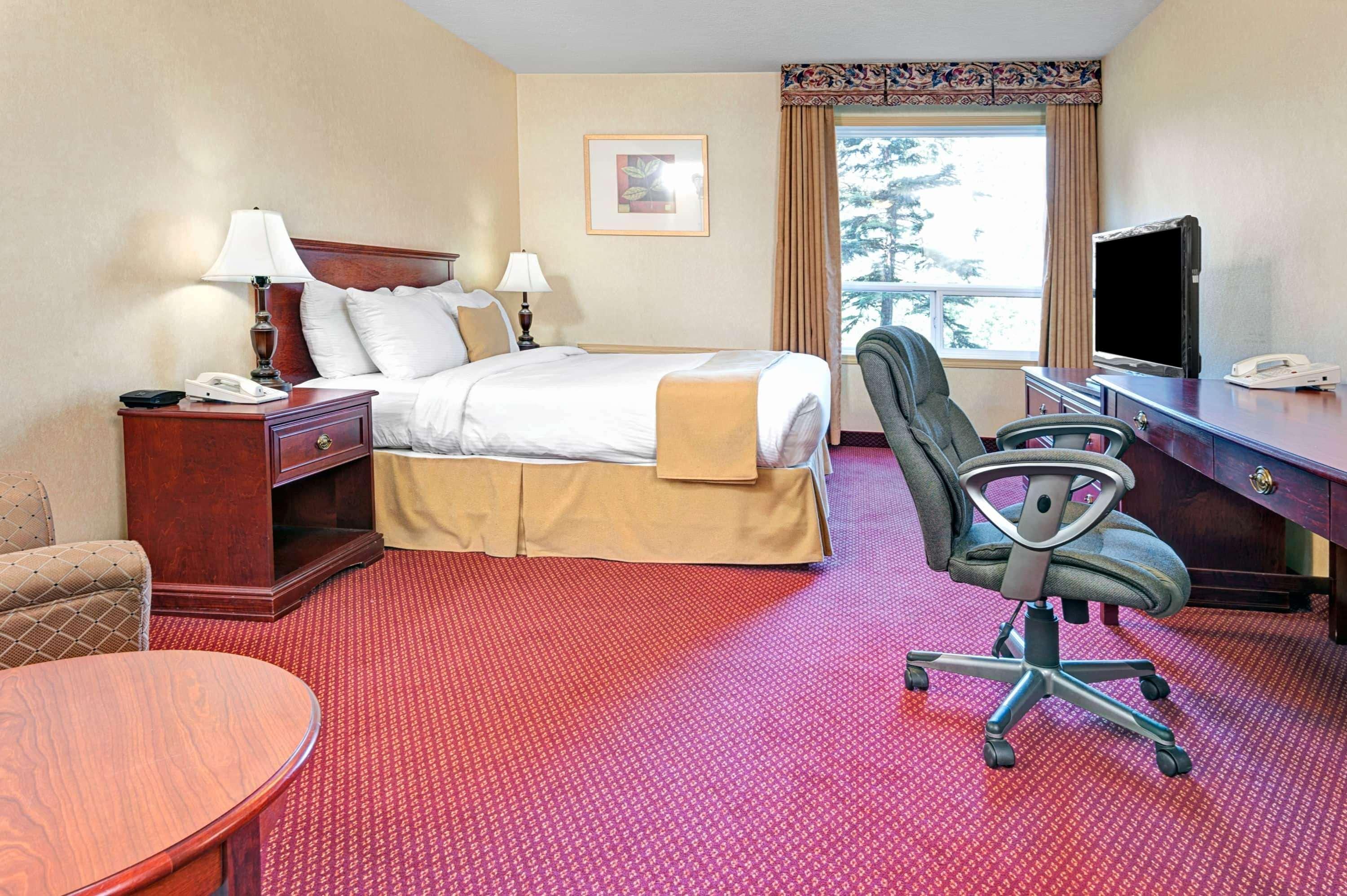Quality Inn & Suites Edmonton International Airport Leduc Ngoại thất bức ảnh