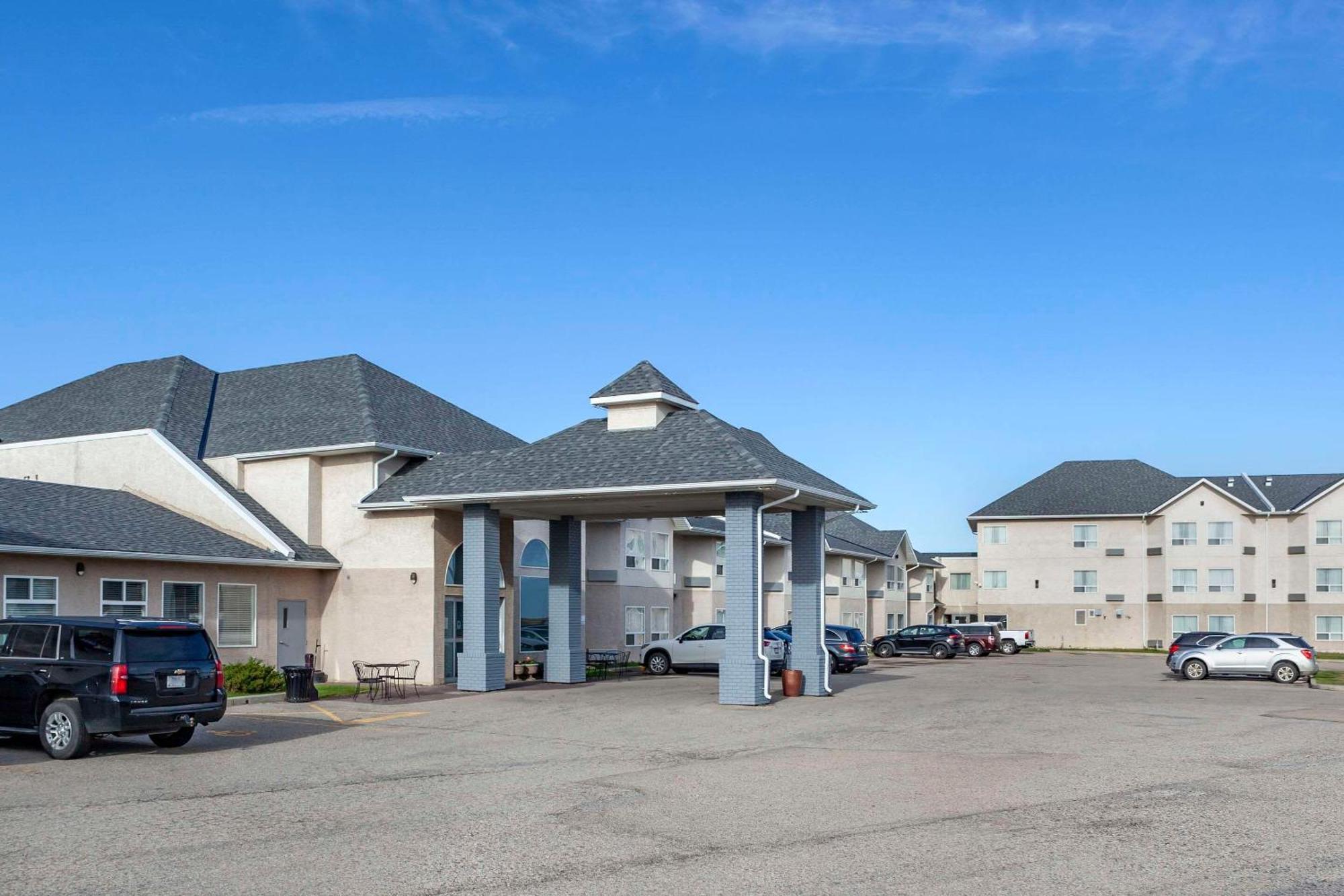 Quality Inn & Suites Edmonton International Airport Leduc Ngoại thất bức ảnh